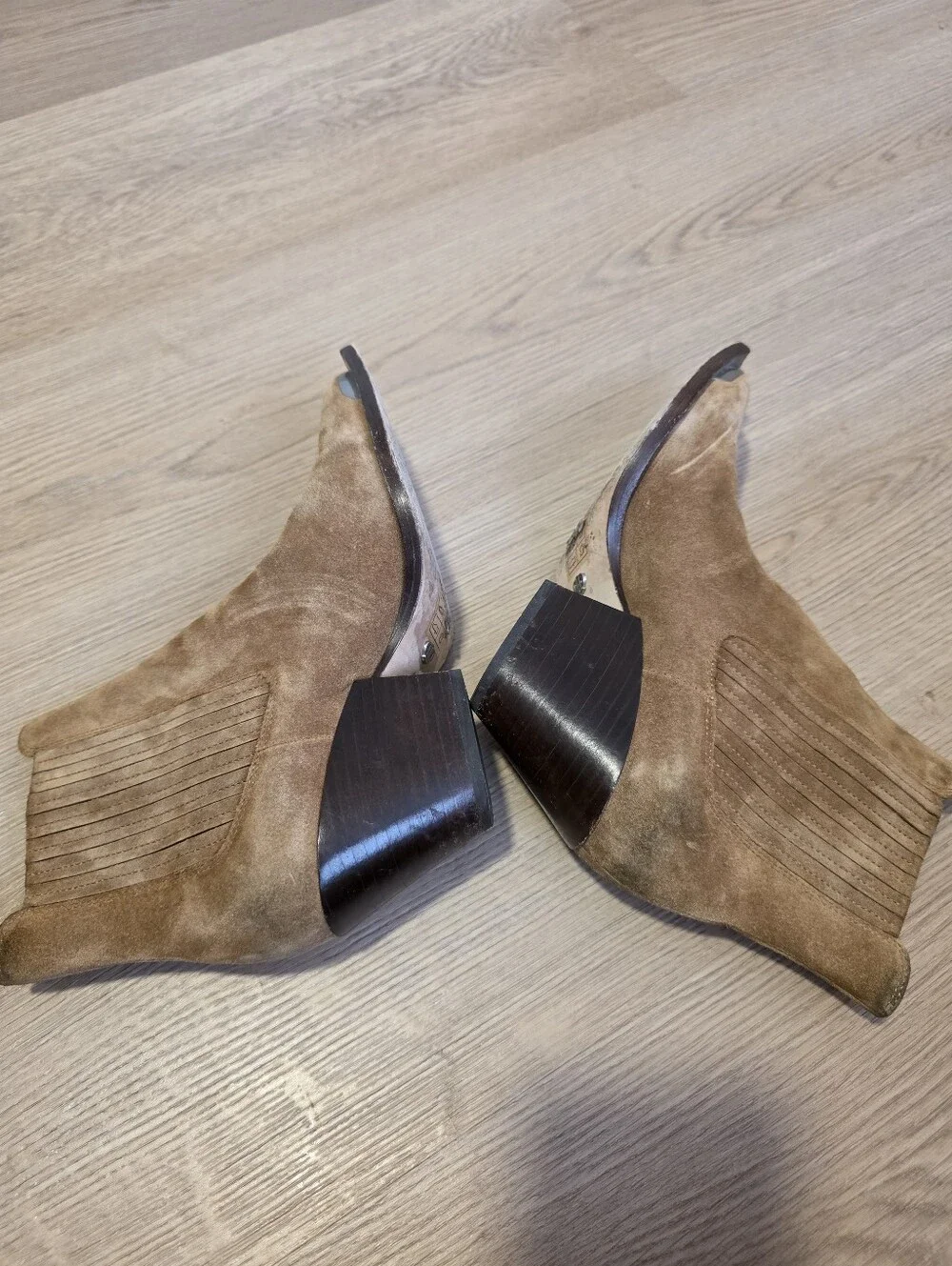 PAIGE | Lyra Pointed Toe Chelsea Boot Size 6
